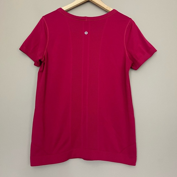 {Lululemon} Swiftly Tech Short Sleeve Breeze Relaxed Fit Tee - Womens 8 - Picture 3 of 6